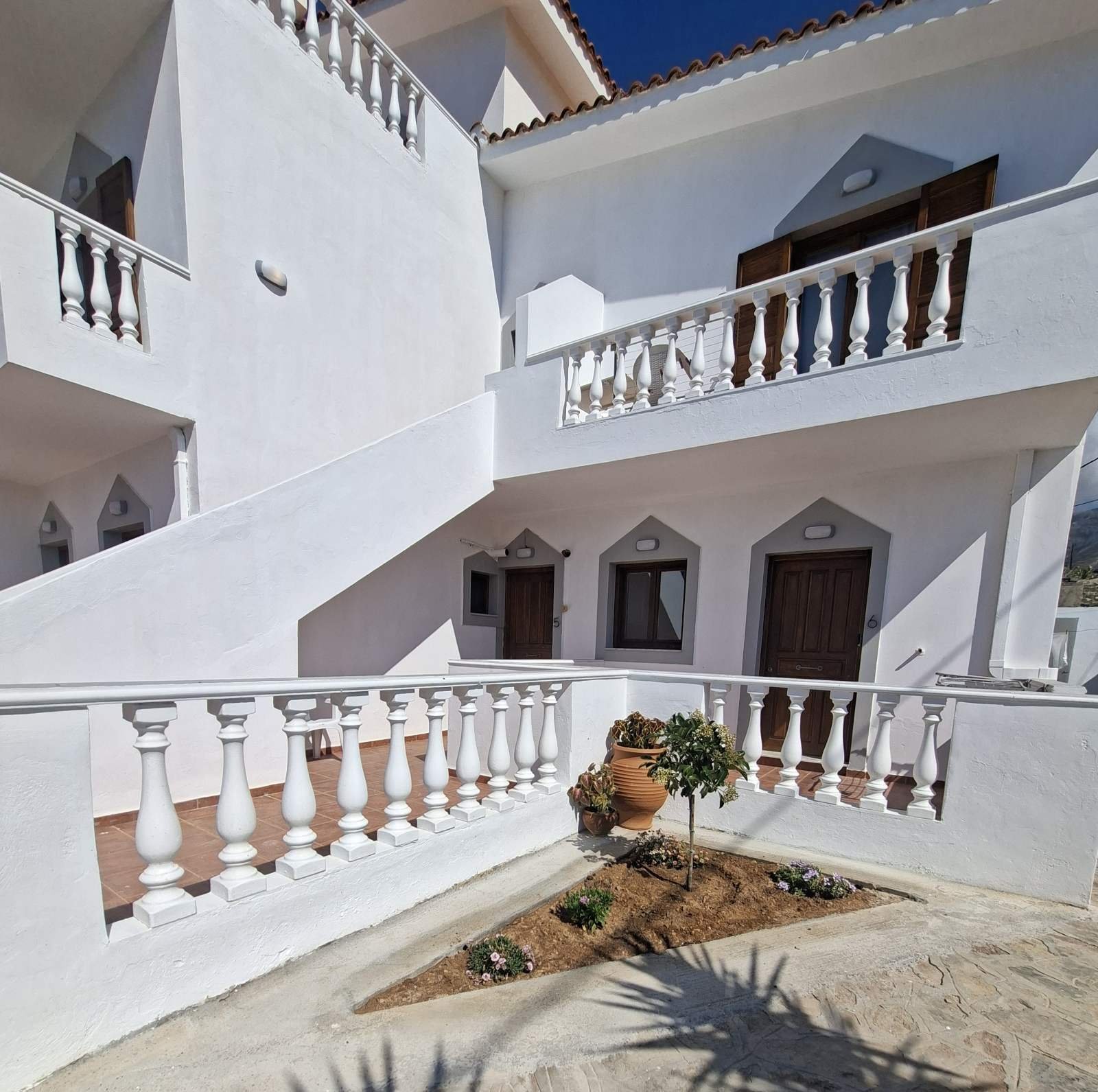 Avra Apartments